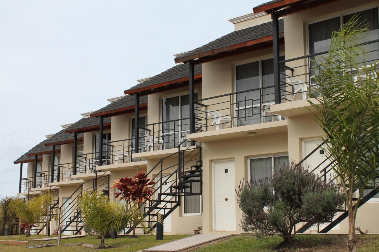 Brisas Del Lago Apartamentos Colón Eksteriør bilde