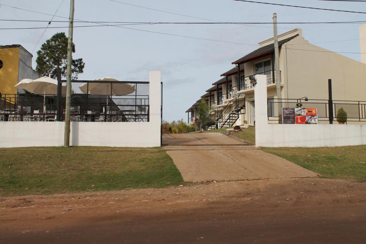 Brisas Del Lago Apartamentos Colón Eksteriør bilde