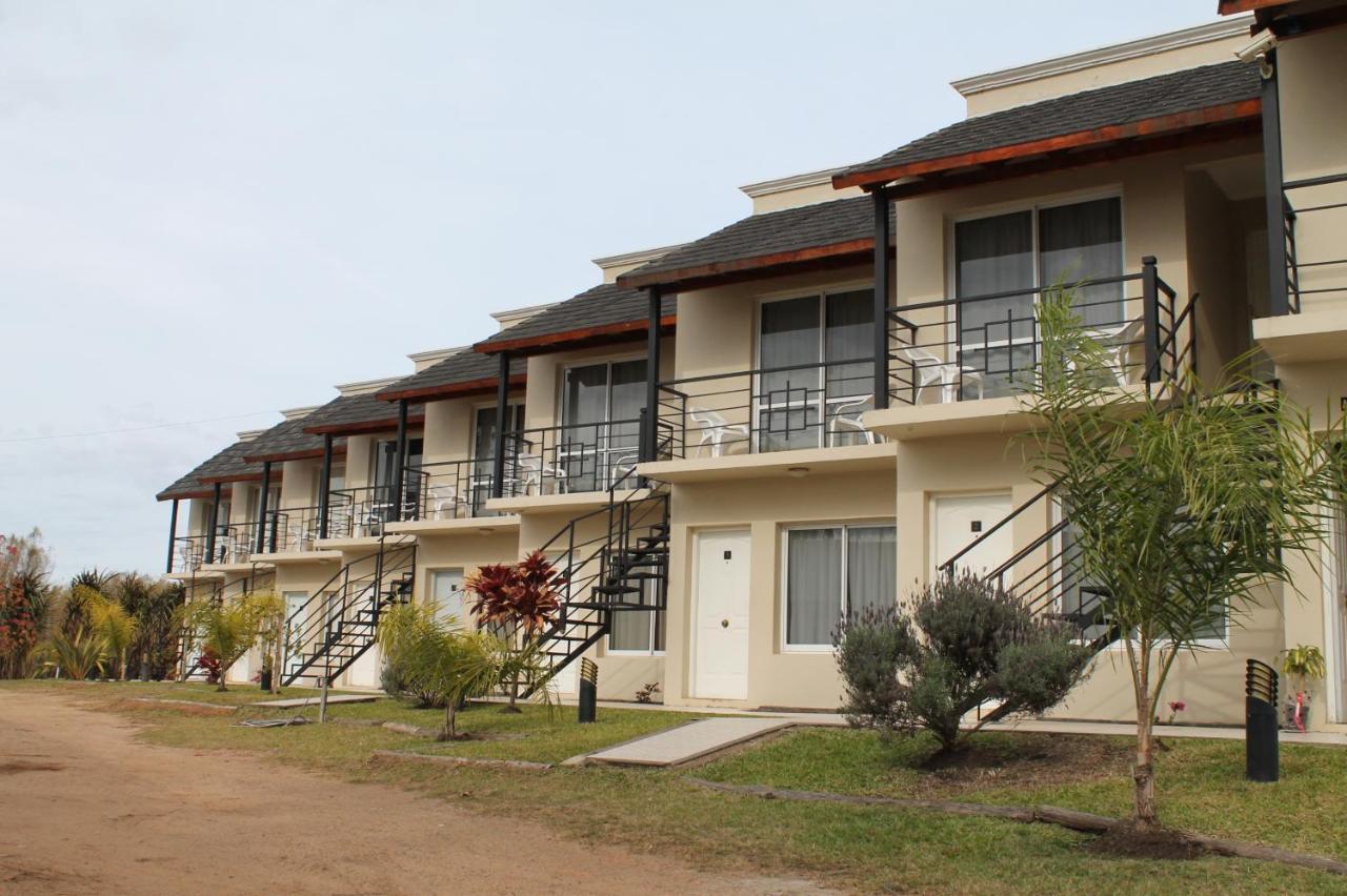 Brisas Del Lago Apartamentos Colón Eksteriør bilde
